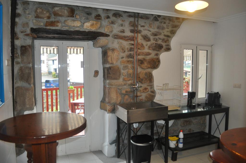 Hostal Auzoa Bera  Εξωτερικό φωτογραφία