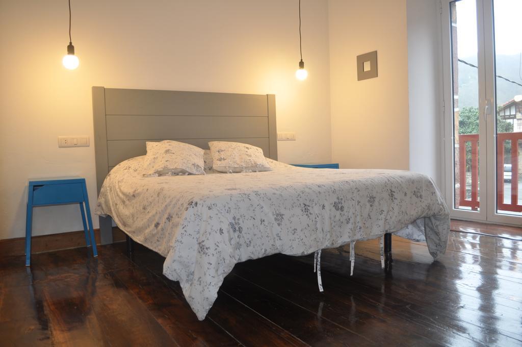 Hostal Auzoa Bera  Εξωτερικό φωτογραφία